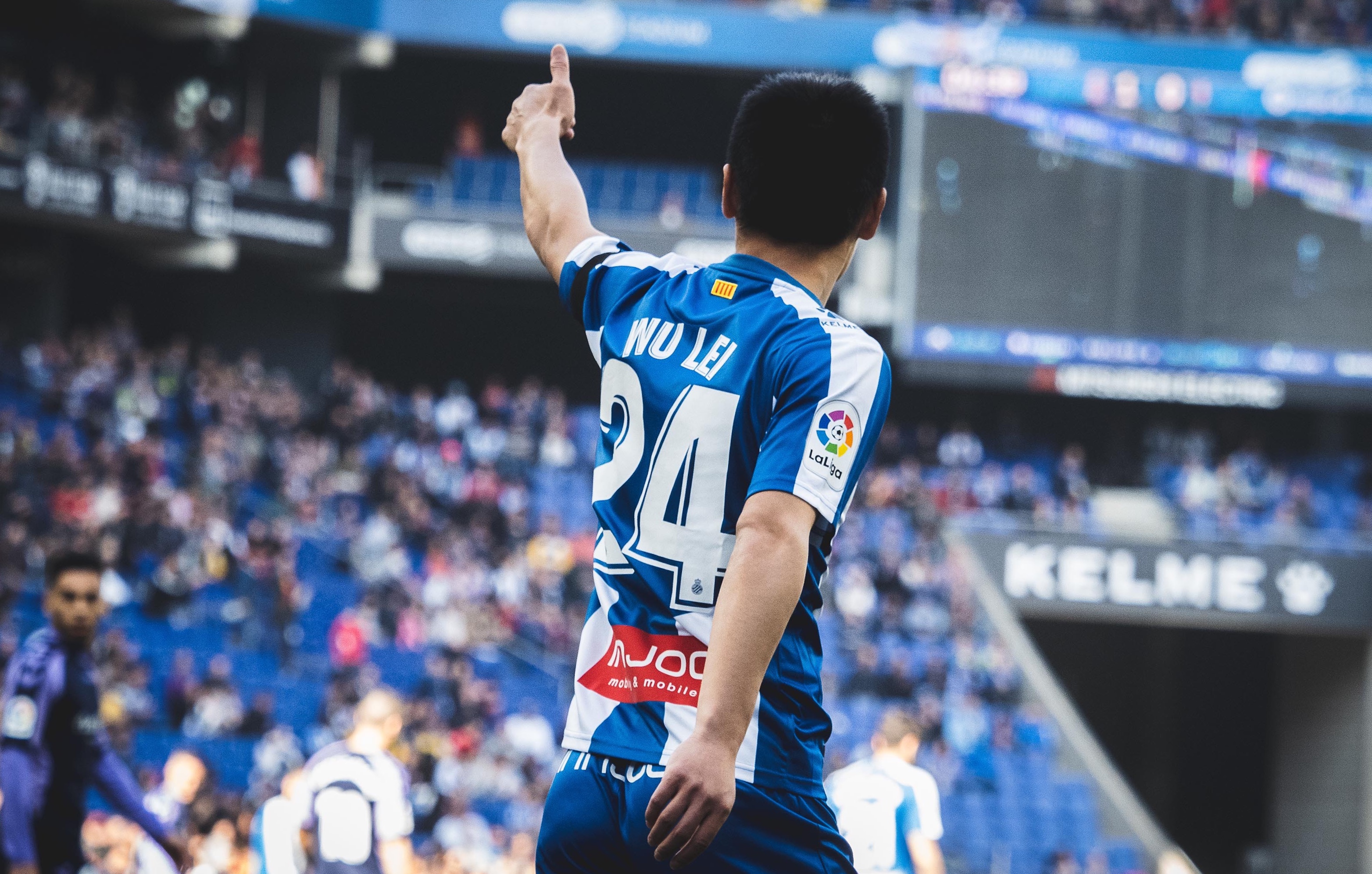 西班牙人宣布签约阿根廷后卫，目标锋线强化的简单介绍