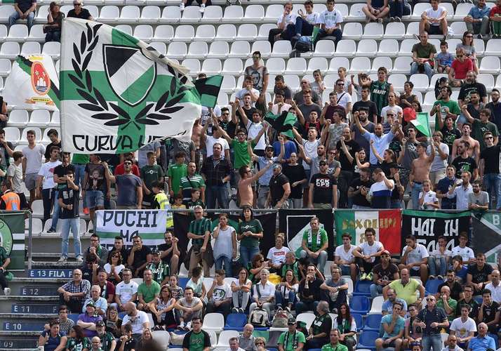 沃尔夫斯堡客场取胜，赢得关键三分