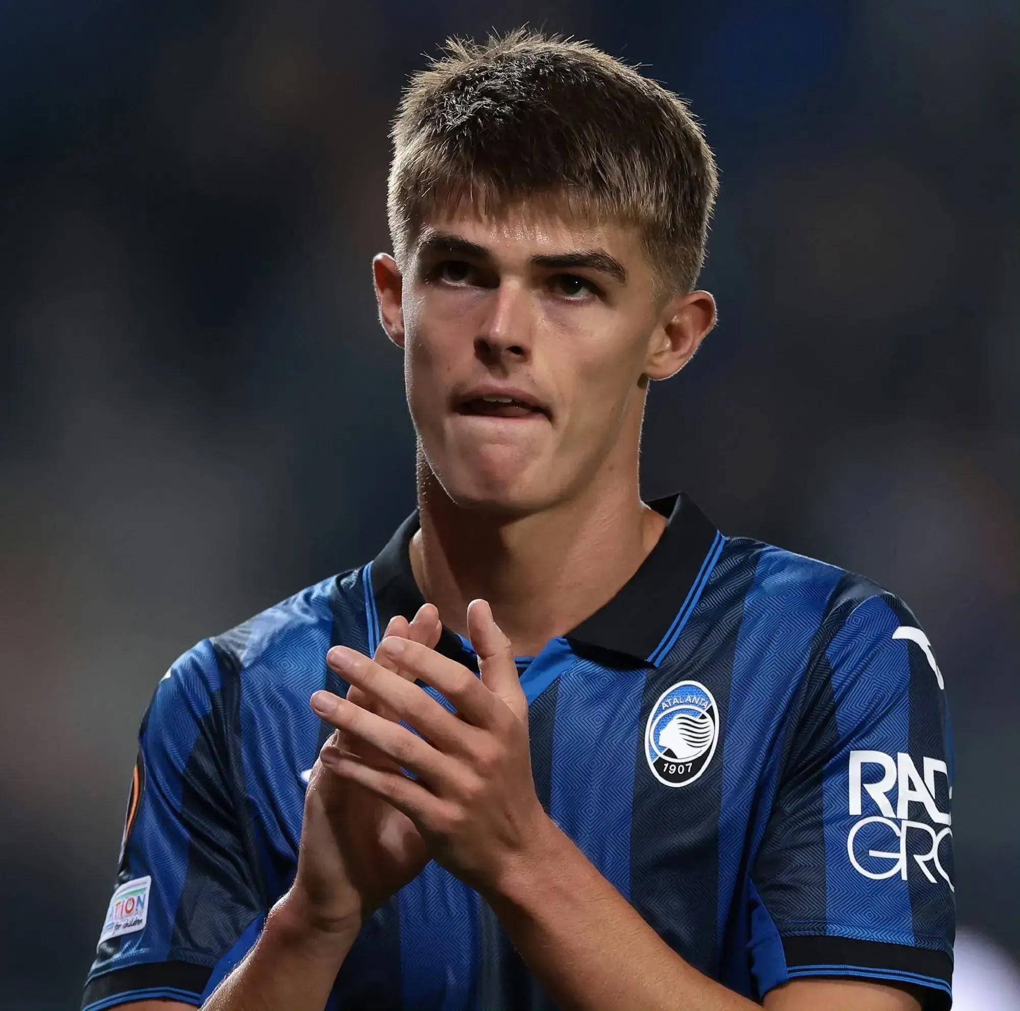 AC米兰新援完成首秀，表现令人期待