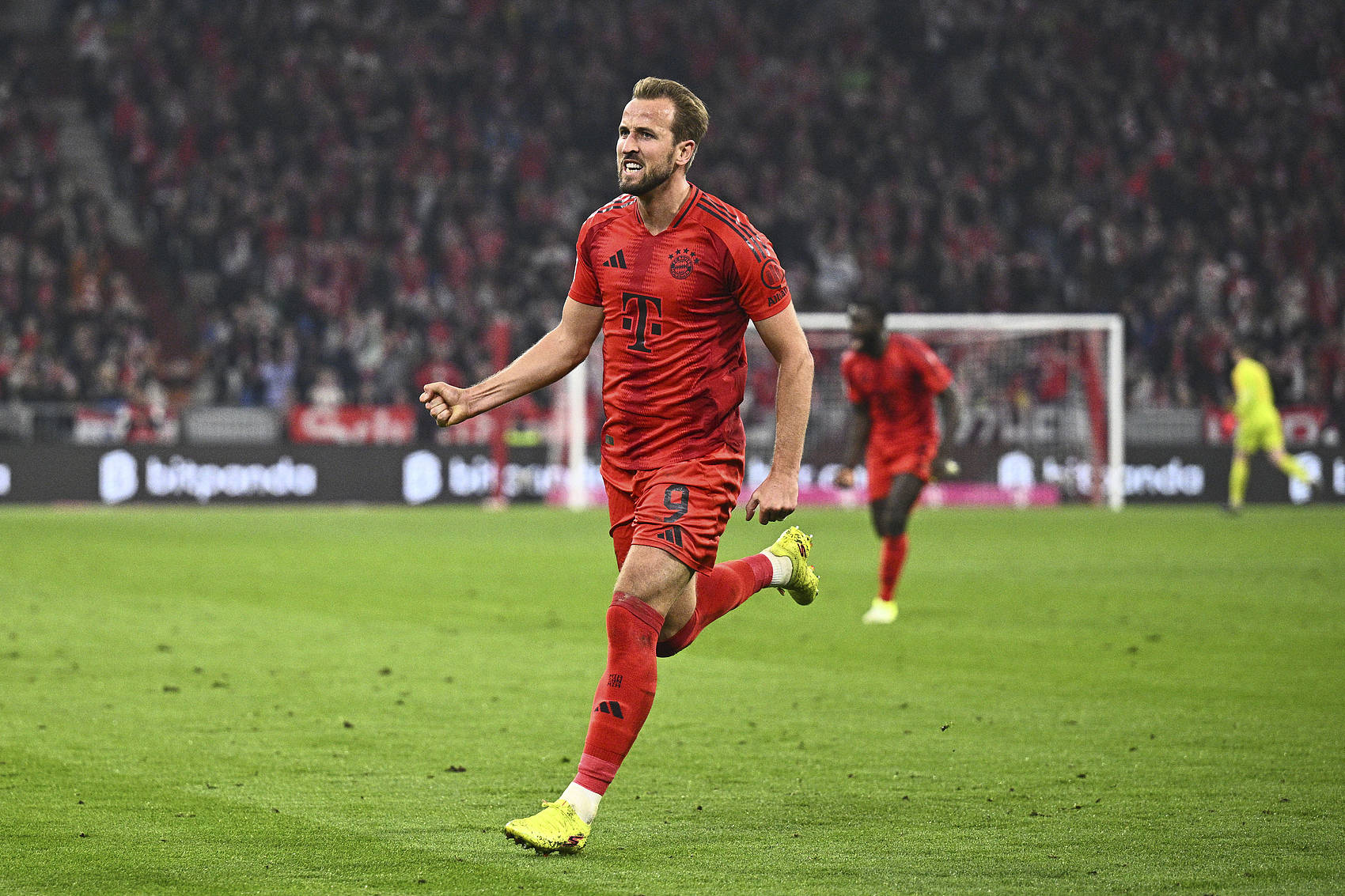 拜仁慕尼黑连胜创纪录，豪取四连冠！的简单介绍