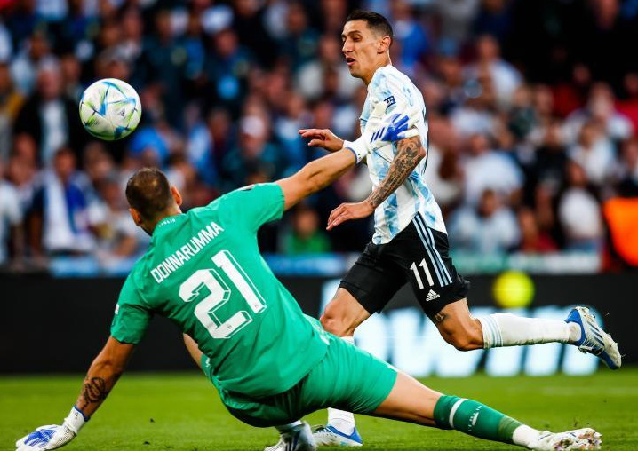 包含爱沙尼亚排球队优势明显，屡获好成绩的词条