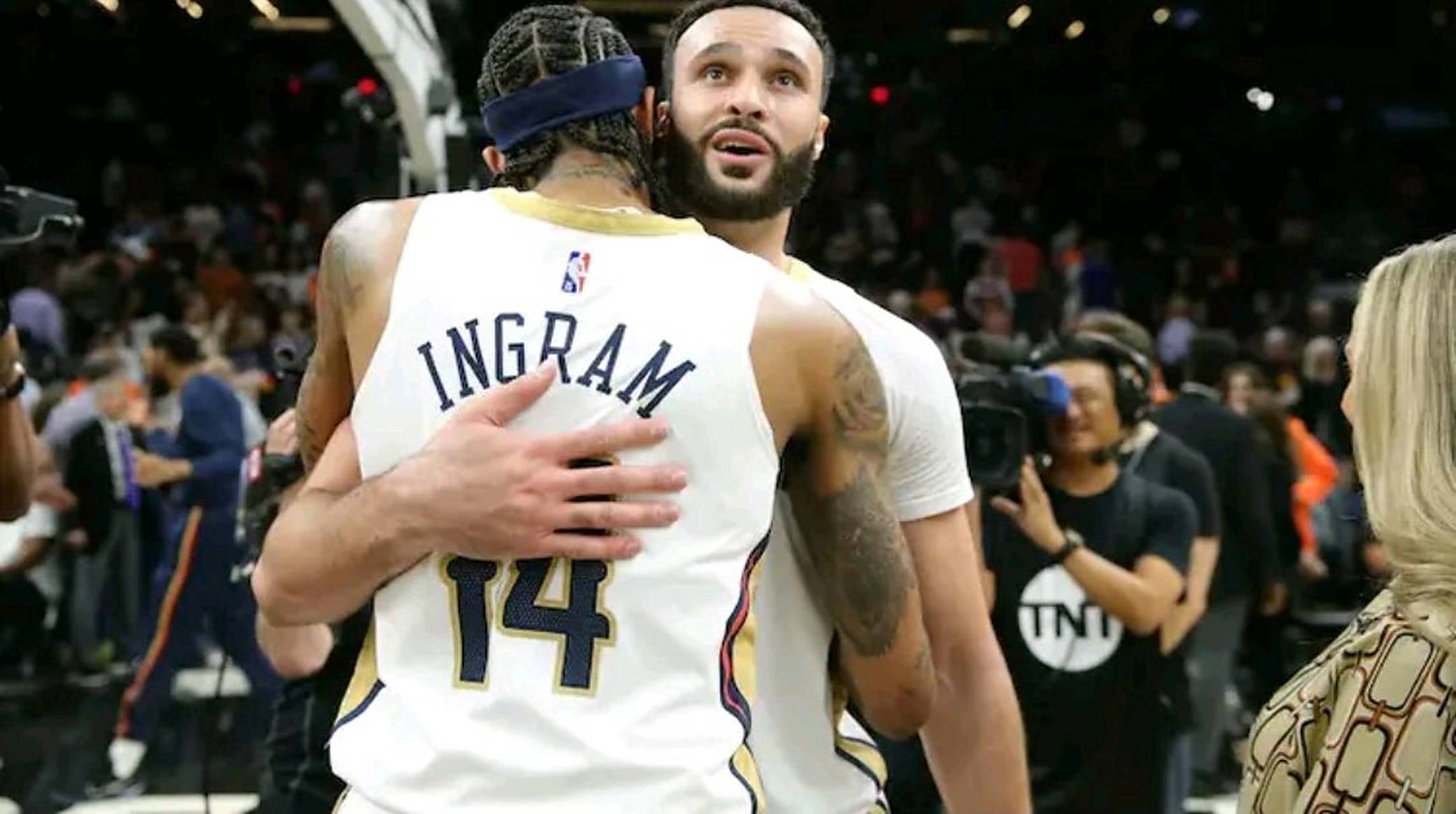 鹈鹕队与主教练续约五年的简单介绍