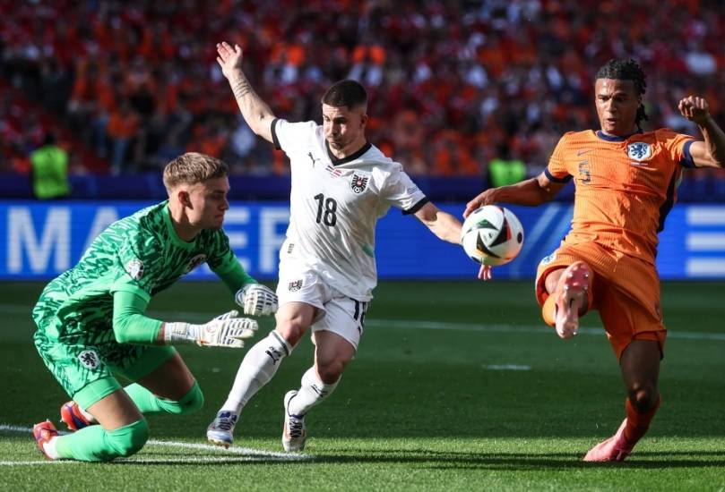 奥地利足球队在重要赛事中展现实力